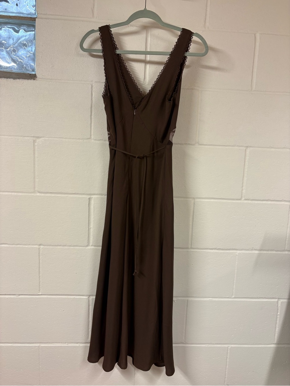 Wild Fable Brown V-Neck Midi Dress with Lace Detail - Picture 4 of 7